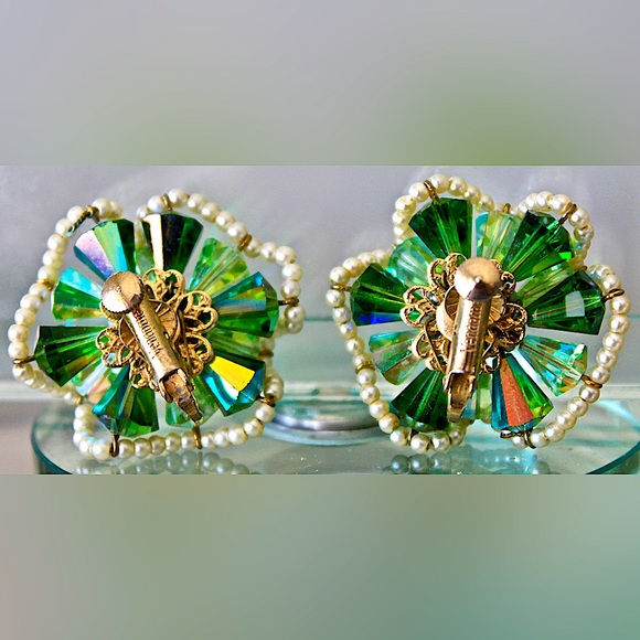 VENDOME EARRINGS CLIP VINTAGE PERIDOT & FERN AURORA BOREALIS CRYSTAL CONE PEARLS - Picture 6 of 8